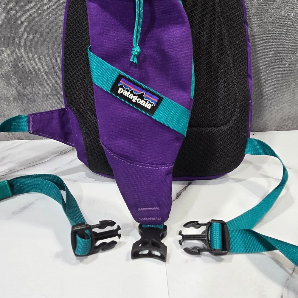 Patagonia Atom 8l Sling Bag Unisex Inside Out Purple … - Gem